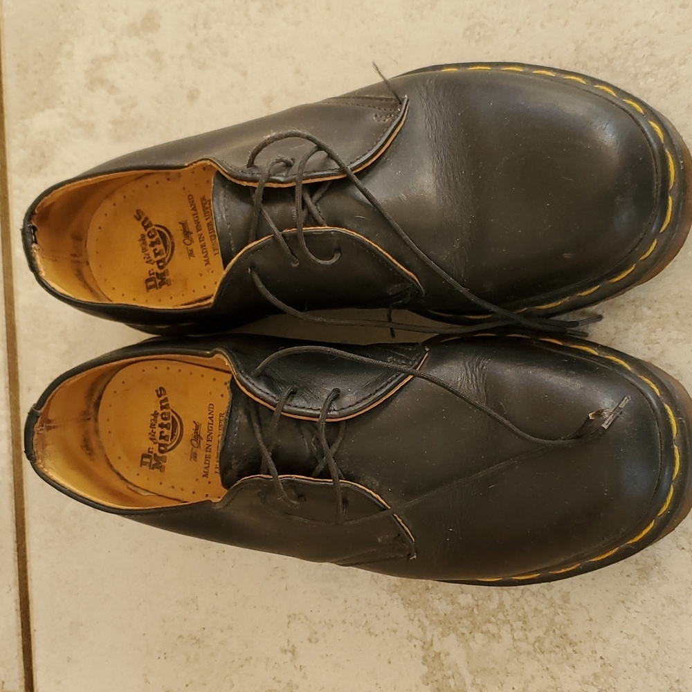 Dr. Martens tie shoes